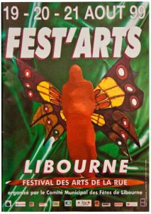 Affiche. Fond vert avec un homme papillon dans les tons rouge. En haut, inscription Fest'arts en blanc